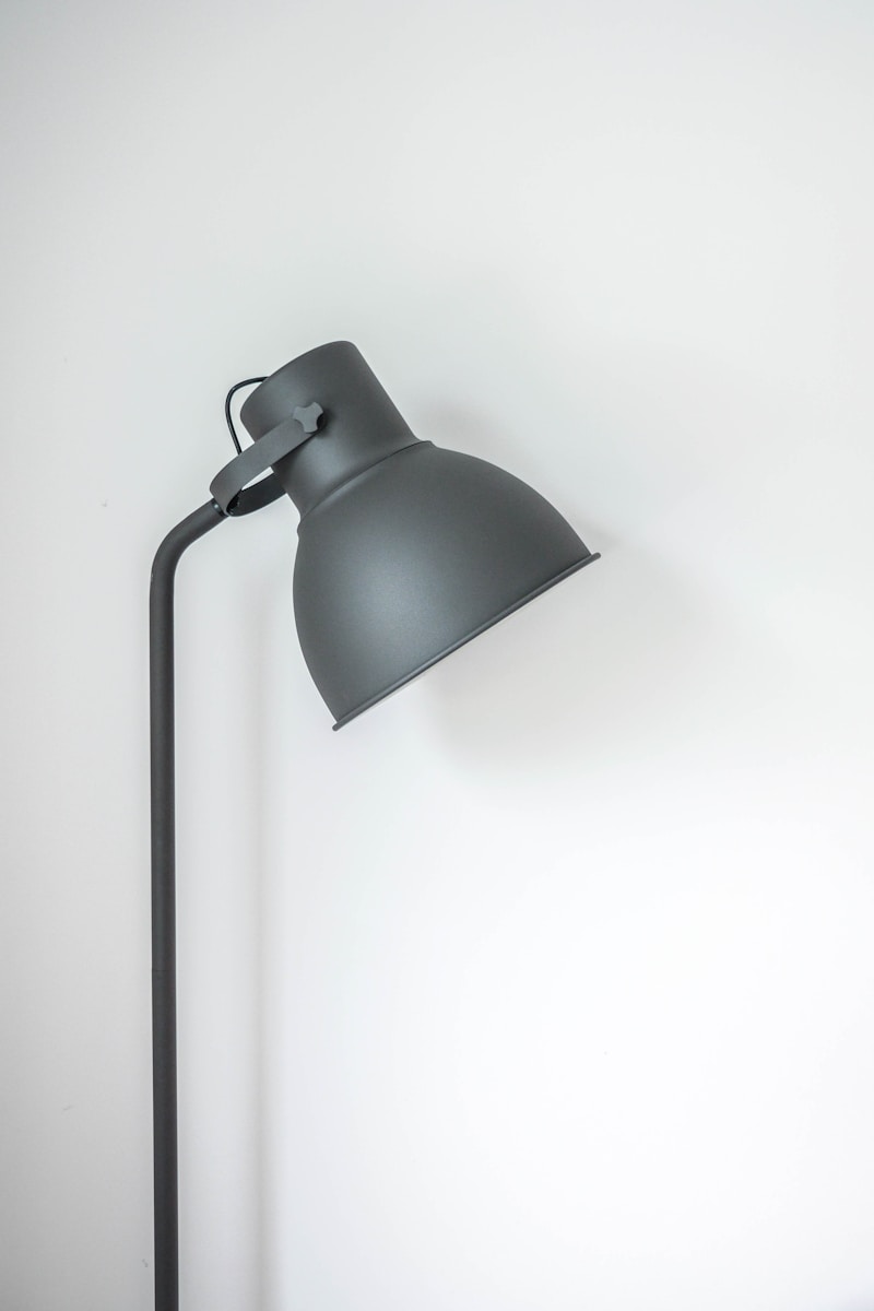 Minimalist Bedside Table Lamp